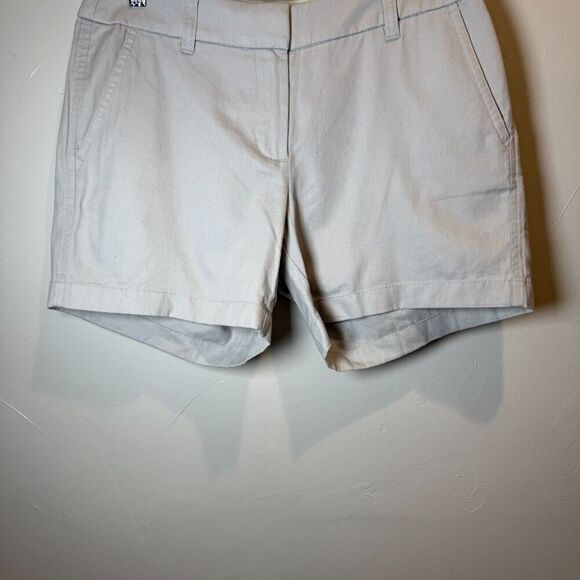 J. Crew Women's 5" Chino Shorts Light Gray 100% Cotton Size 4 - Picture 3 of 14